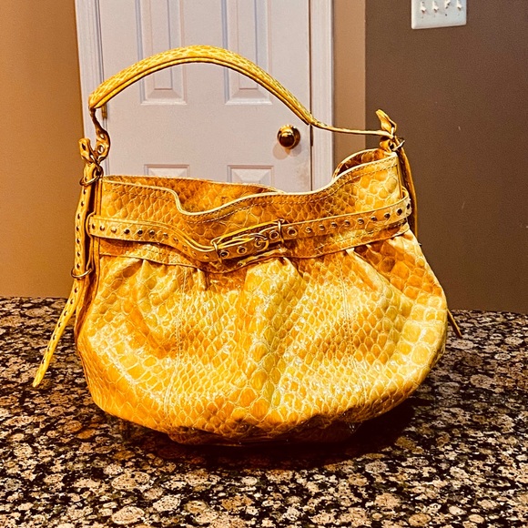 Jessica Simpson Gorgeous and Classy Hobo Hand Bag. - Picture 7 of 8